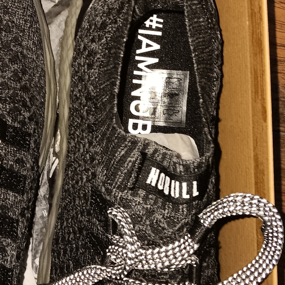 Men8/Wom 9.5 BRAND NEW NOBULL DIAMOND KNIT RUNNER. WOMENS SIZE 9.5/MENS SIZE 8 - Picture 4 of 10